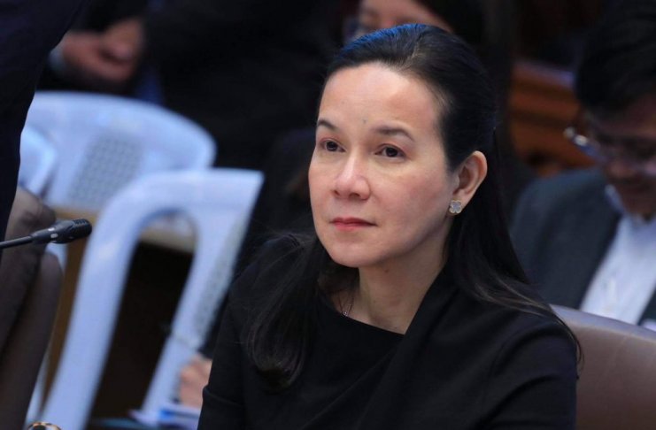 Poe criticizes BSP's notice on possible counterfeit money at ATMs